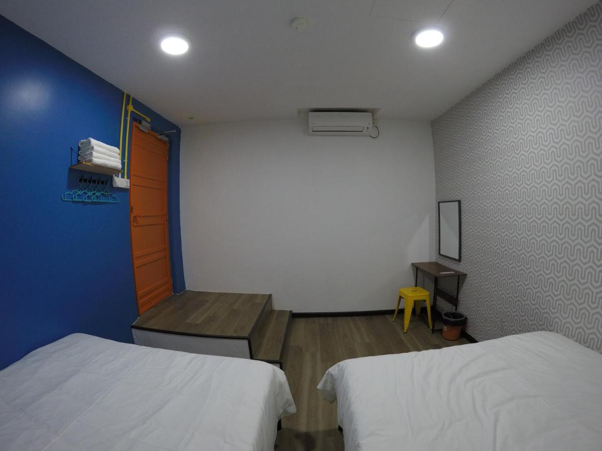 Coco Guesthouse Kemaman Chukai Exterior photo