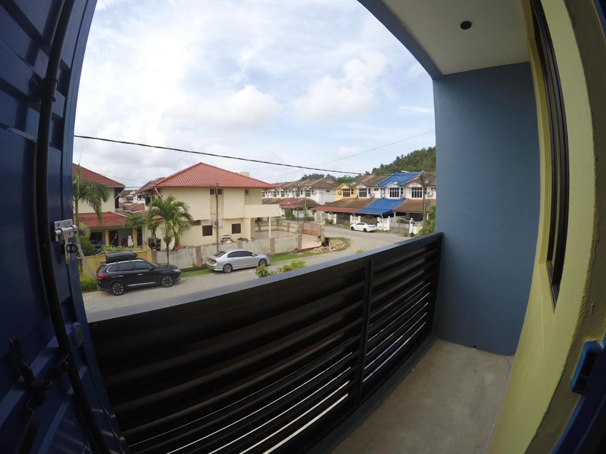Coco Guesthouse Kemaman Chukai Exterior photo