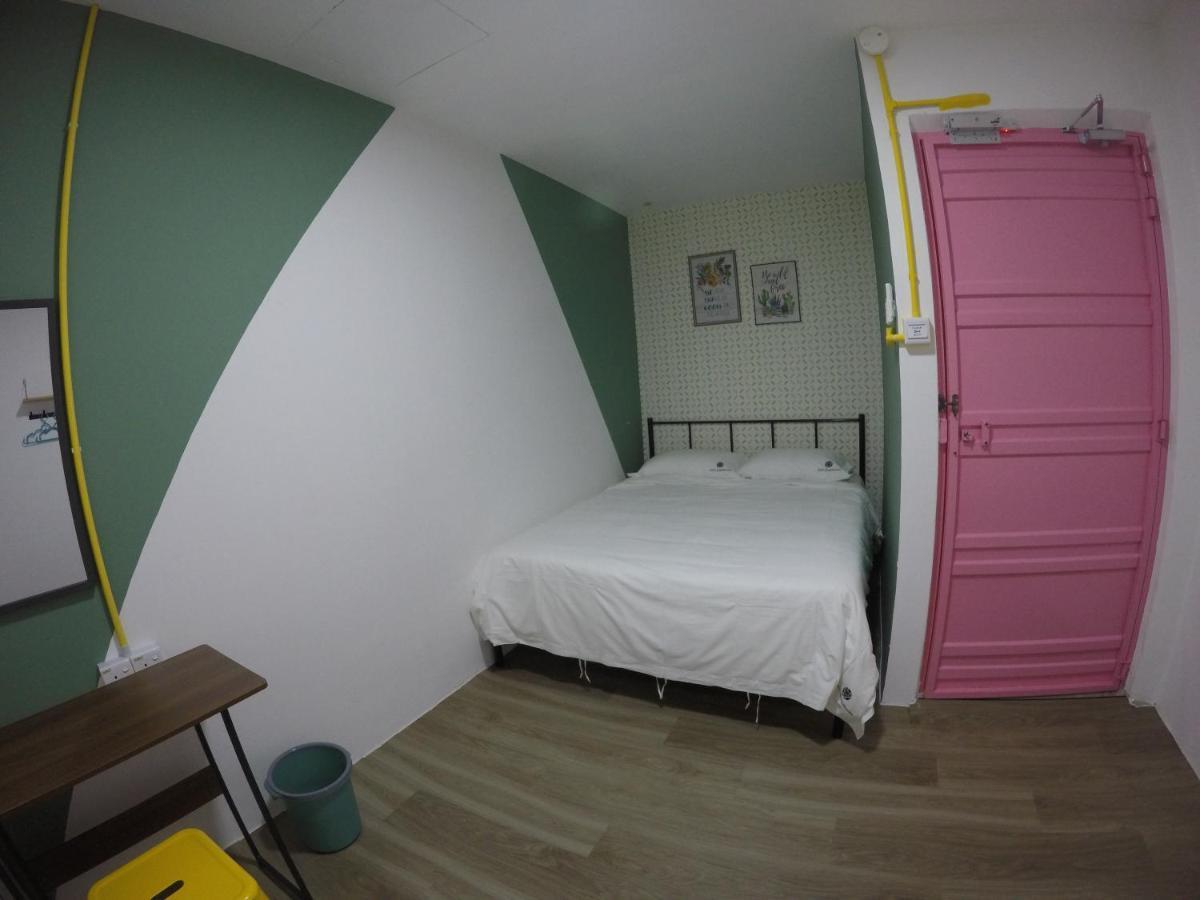 Coco Guesthouse Kemaman Chukai Exterior photo